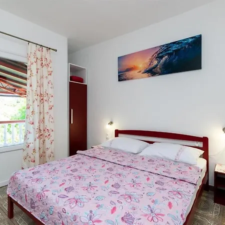 Apartment With A Parking Space Lopar, Rab - 18001 Lopar