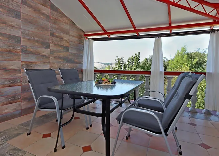 Apartmán With Parking Space - Rab - 18001 Lopar